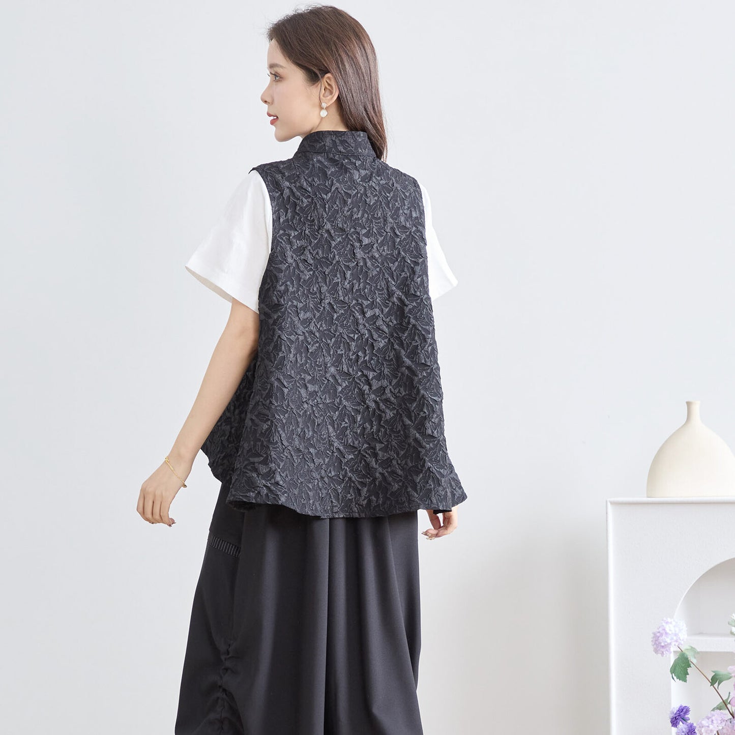 【N33-015|L〜LL対応】エレガンス フクレジャカードベスト|上品シルエットのワンボタンジャケット