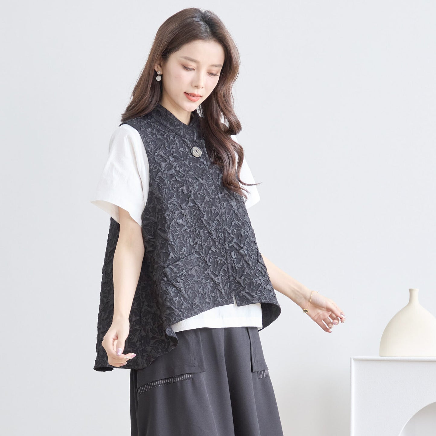 【N33-015|L〜LL対応】エレガンス フクレジャカードベスト|上品シルエットのワンボタンジャケット