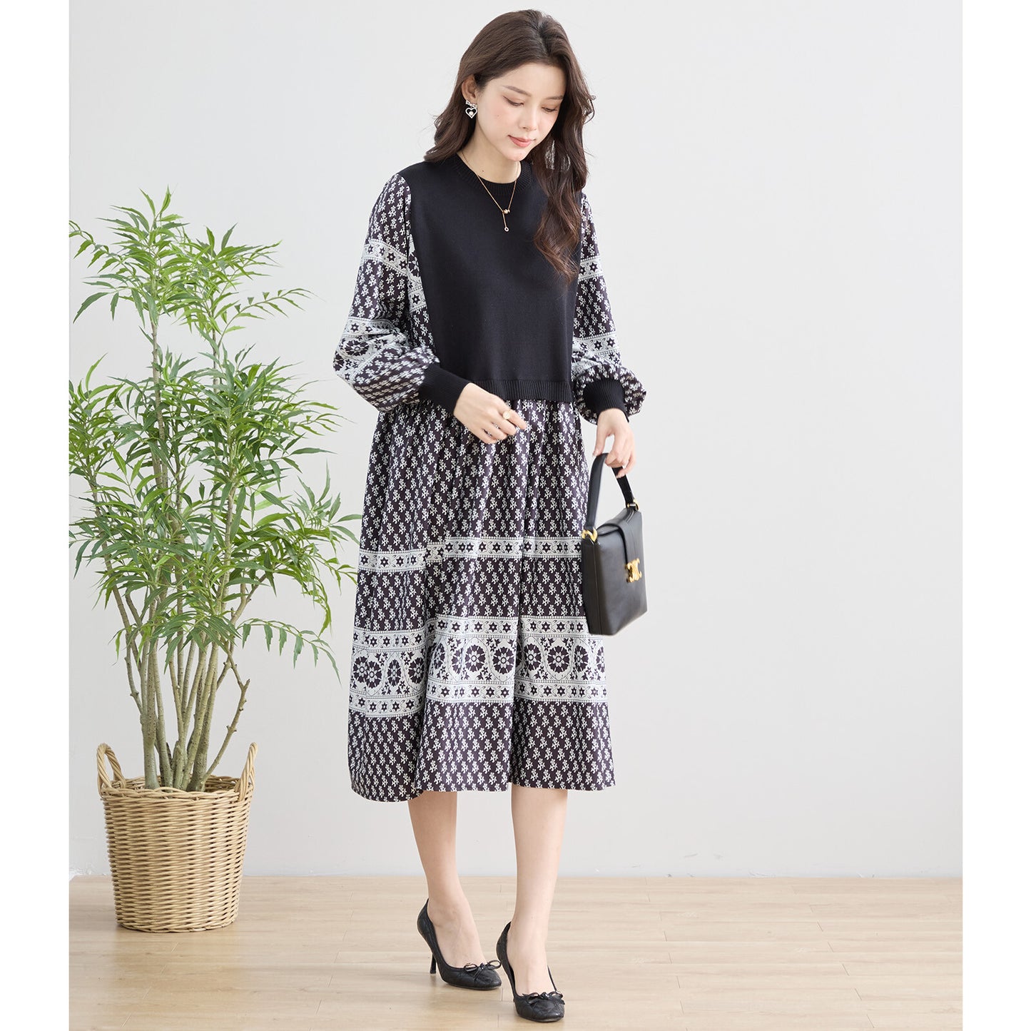 【M〜L】ニット切替 プリント デザイン ワンピース (N83-081)