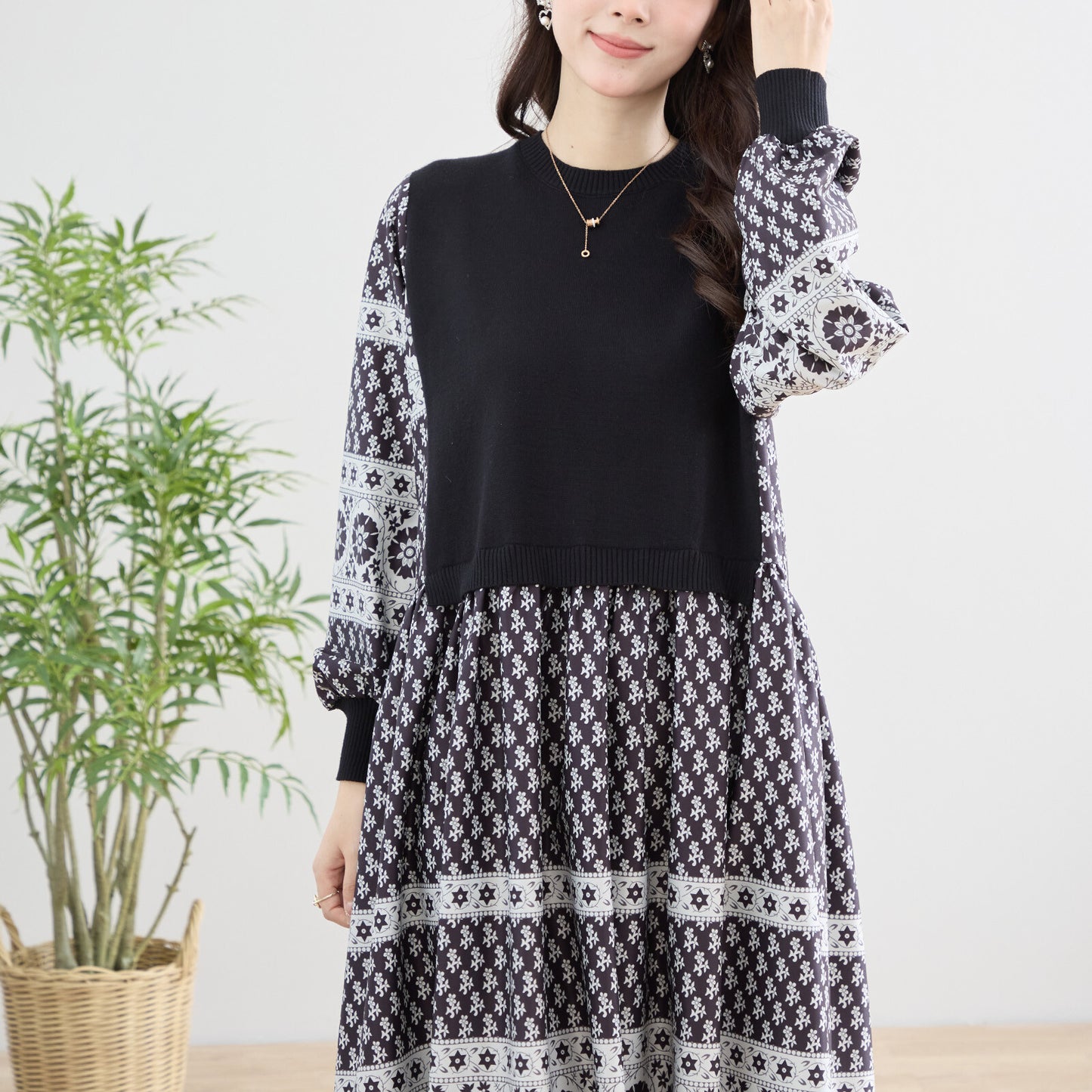 【M〜L】ニット切替 プリント デザイン ワンピース (N83-081)