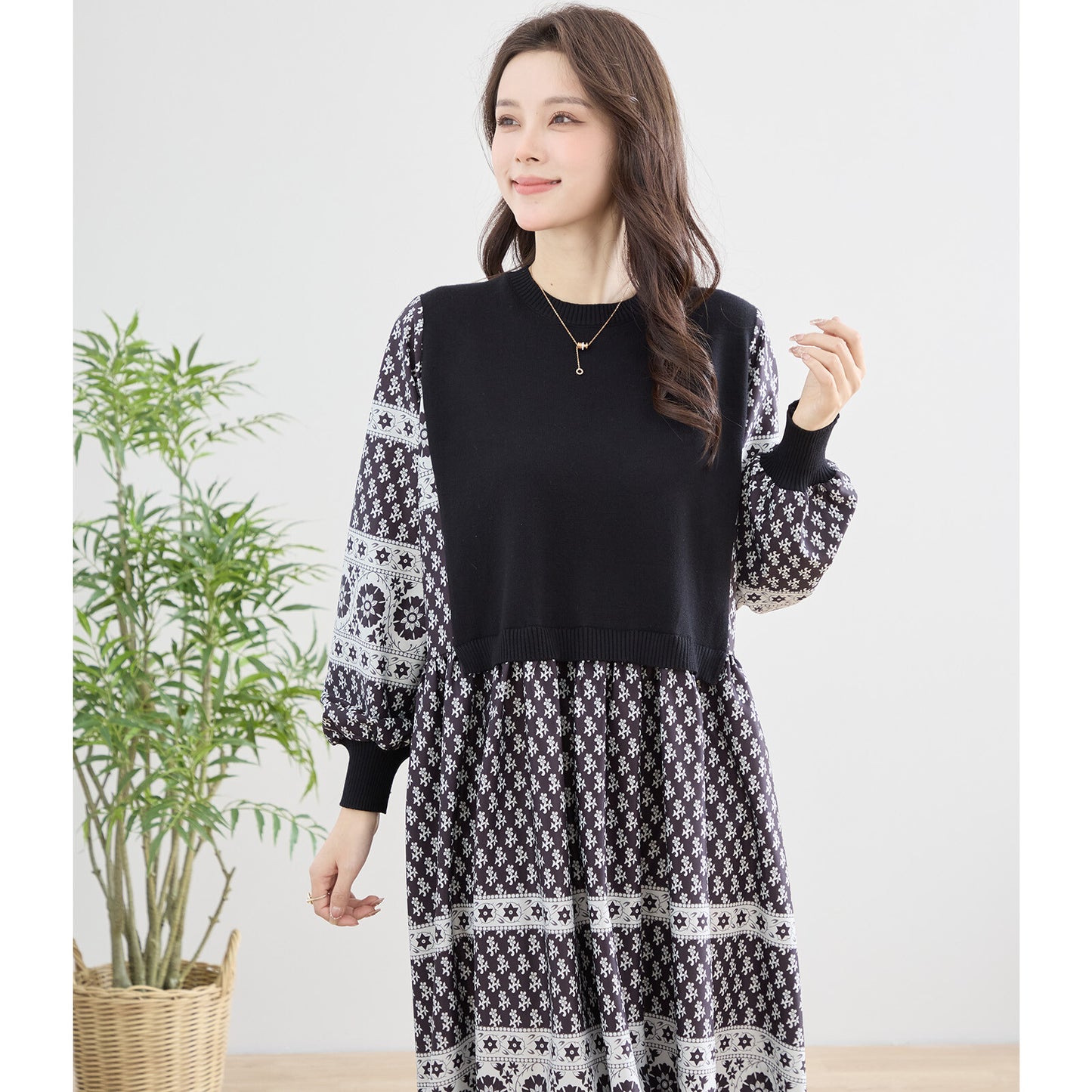 【M〜L】ニット切替 プリント デザイン ワンピース (N83-081)