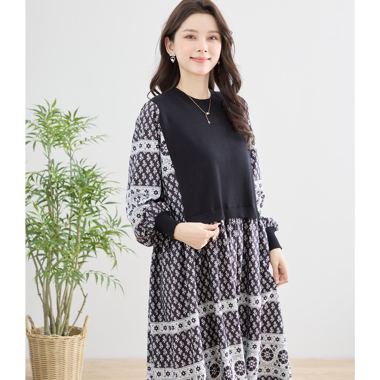 【M〜L】ニット切替 プリント デザイン ワンピース (N83-081)