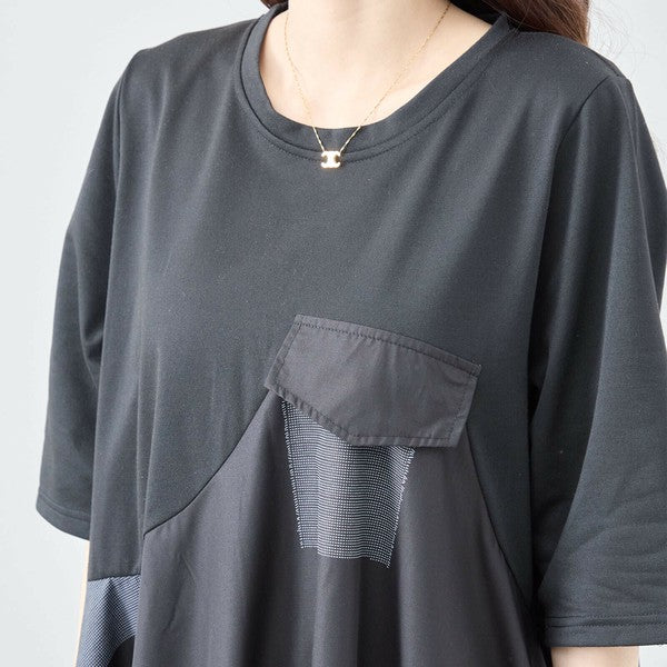 異素材ワンピース C08-241D ネックラインと胸ポケットの拡大 クルーネックとパッチポケット仕様