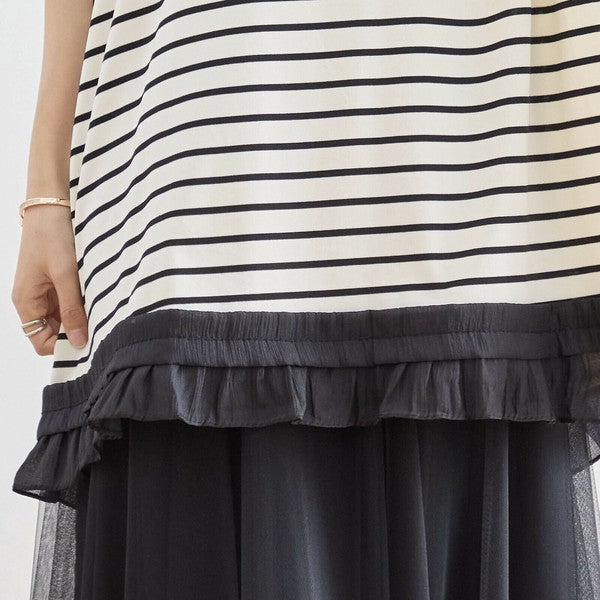 【L〜LL】裾フリル付きボーダーチュニック 半袖 ゆったりカットソー コットン混