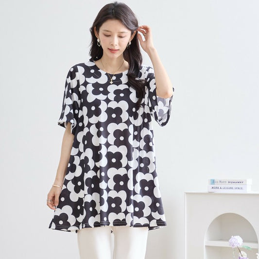 【M〜L】イラストフラワープリントフレアチュニック(N13-172A)|大胆花柄×体型カバーで春夏映え
