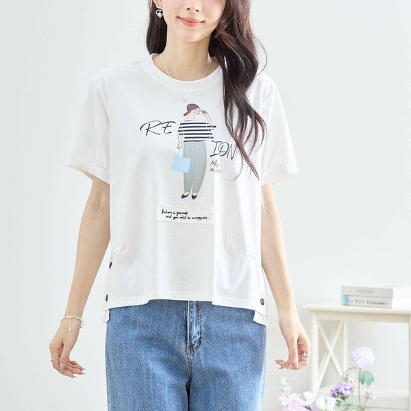 【M〜L】綿混・ガールグラフィックTシャツ|サイドボタン・半袖・カジュアル・N12-655
