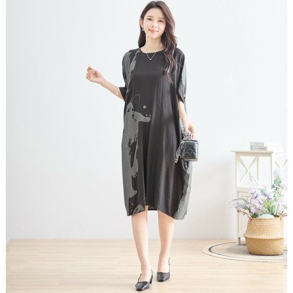 【L〜LL】モノトーンアートプリントワンピース|ゆったり個性派シルエット N82-262A