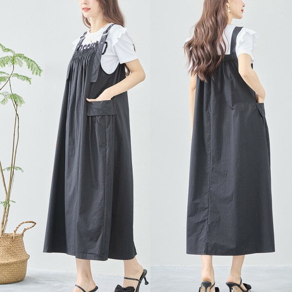 2人のモデルが色違いで並んだ比較カット 着丈感・シルエットを色別に確認可能