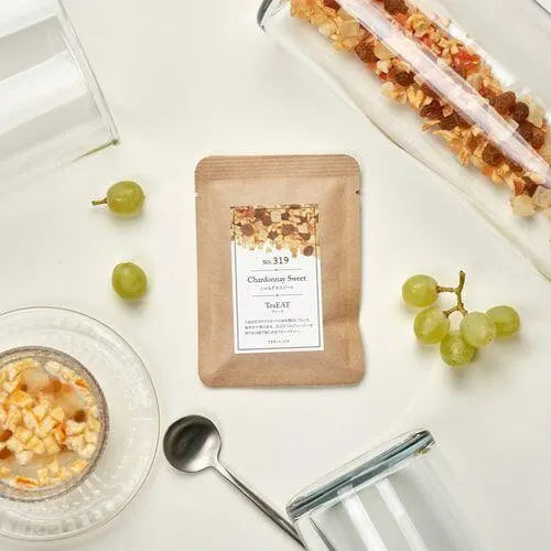 No.319 シャルドネスイート(10g)
ぶどうの甘さにほんのり白ワイン風の香りをまとった、大人のフルーティーな味わい。