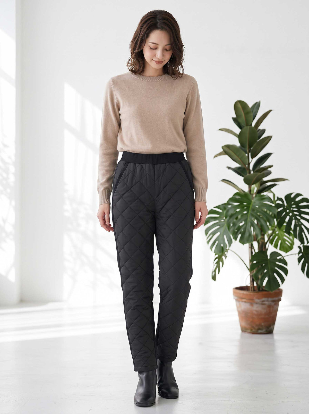 ダウン パンツ キルティング 暖か 防寒 ストレッチ ウエストゴム 秋 冬 M L ダウン80%・フェザー20%