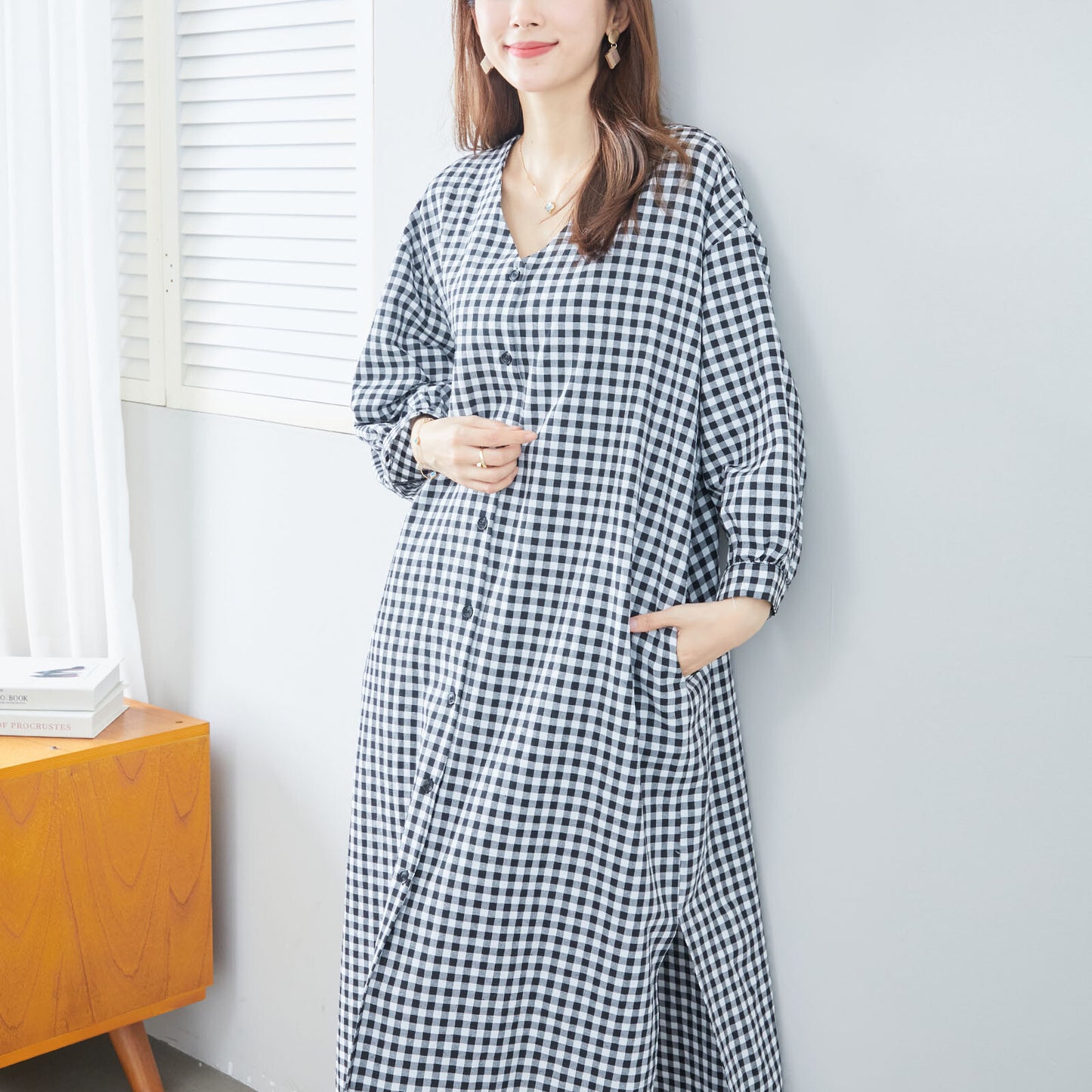 【M〜L】スリット入りチェック柄ワンピース (C08-158) 11218299