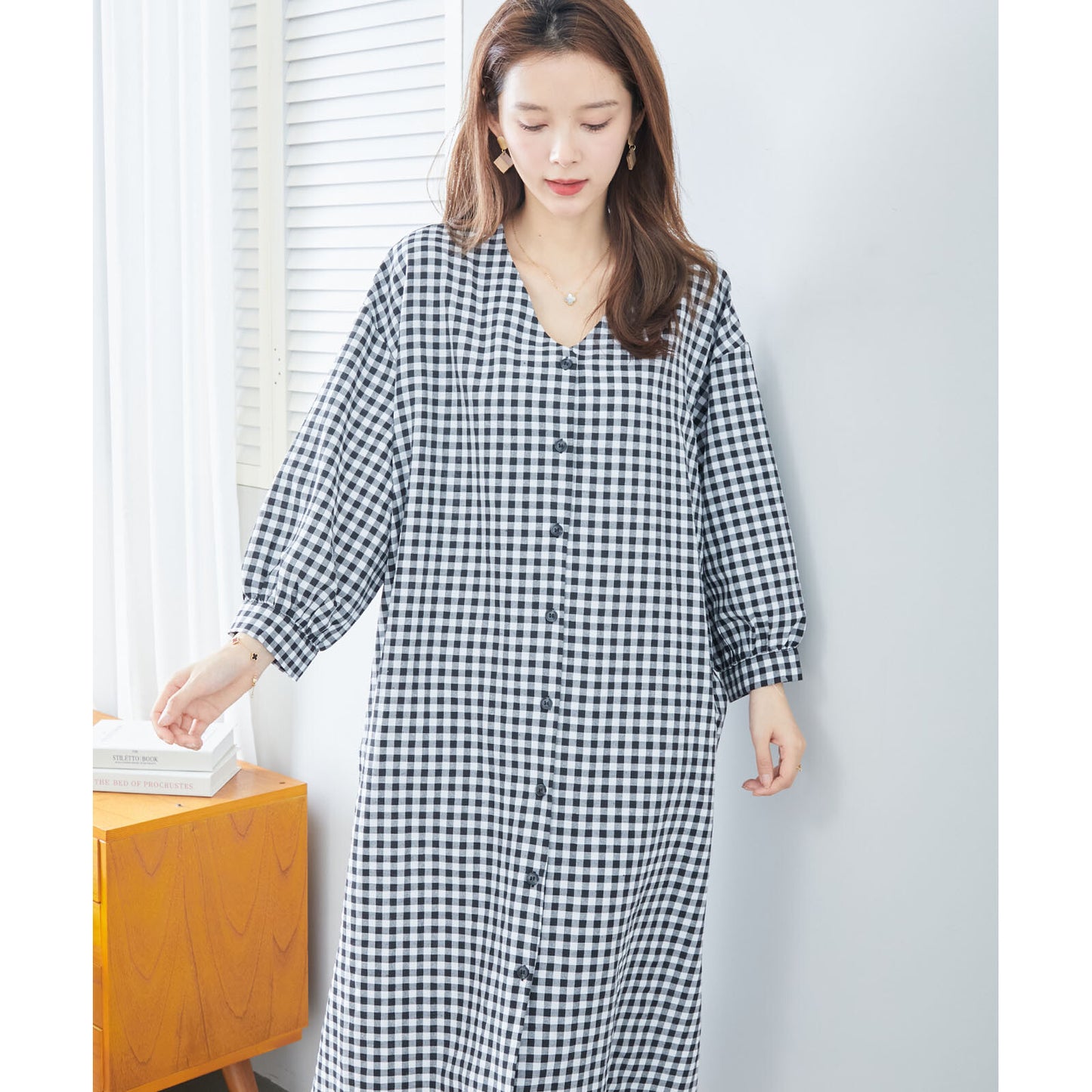 【M〜L】スリット入りチェック柄ワンピース (C08-158) 11218299