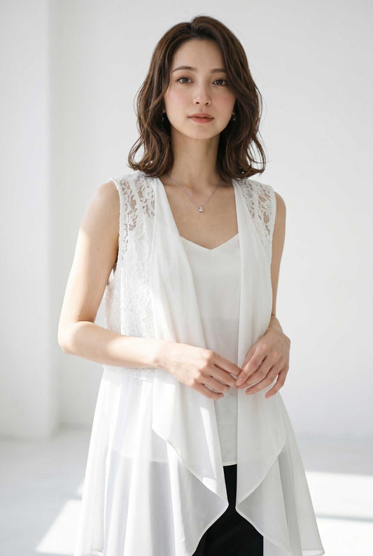 いつもの服が見違える。後ろ姿で魅せる「背中レース×シフォン切替 ロングジレ」