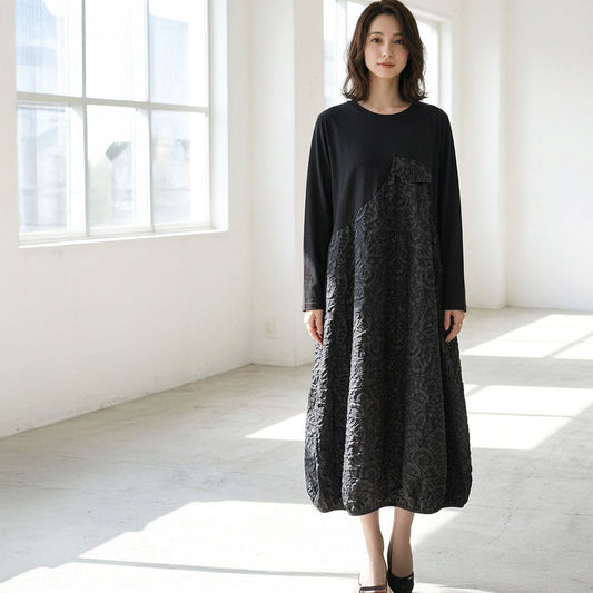 纏うだけでドラマチック。立体ジャガードが目を惹く「アシンメトリーバルーンワンピース」