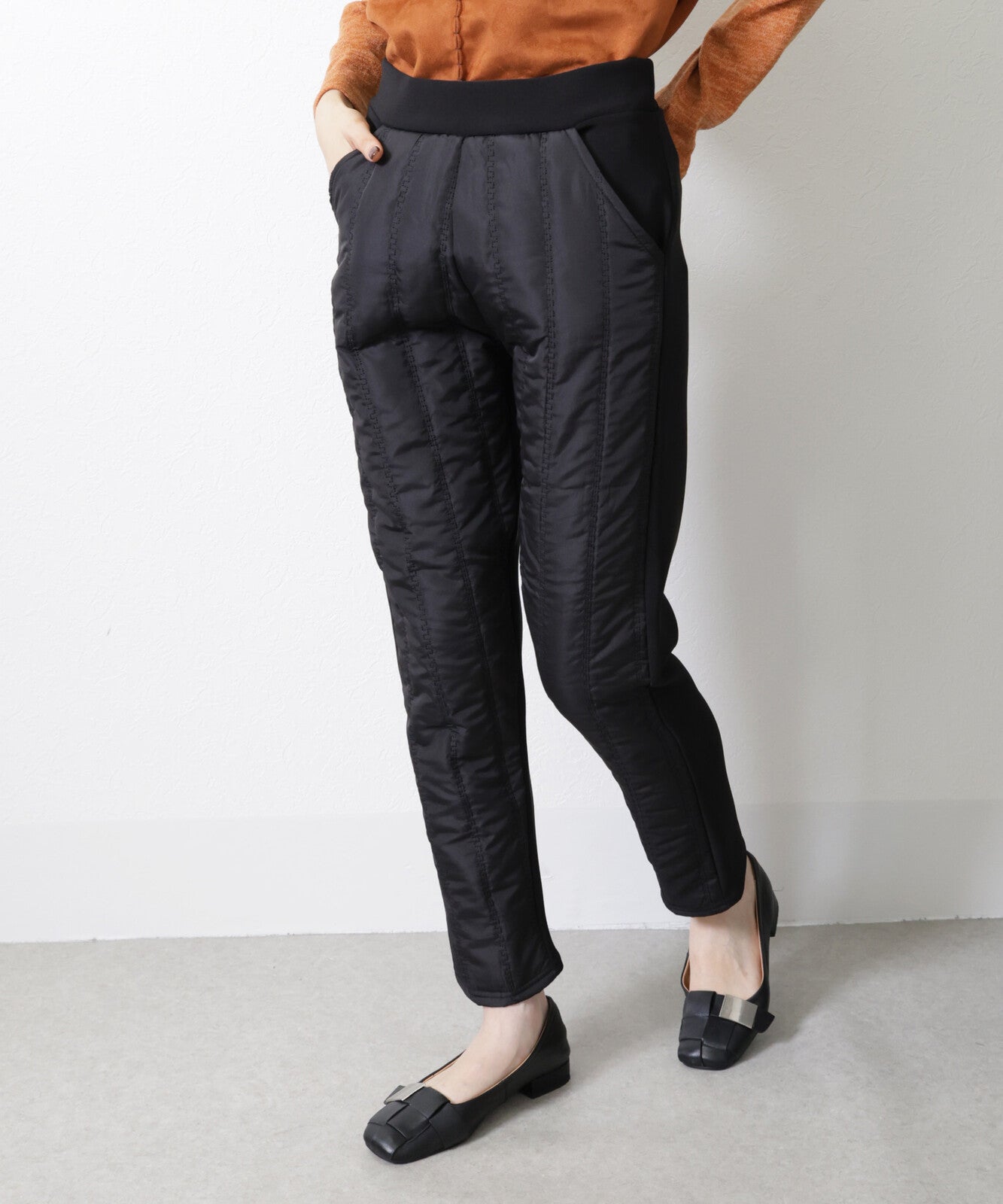 裏シャギーダウン風中綿パンツ 着用イメージ