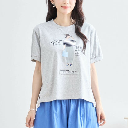 【M〜L】綿混・ガールグラフィックTシャツ｜サイドボタン・半袖・カジュアル・N12-655