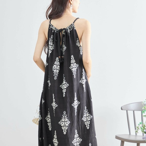 【関税込み】VAQUERA ブラック Paris マキシワンピース VAQUERAのブラック Paris マキシワンピースがセール中