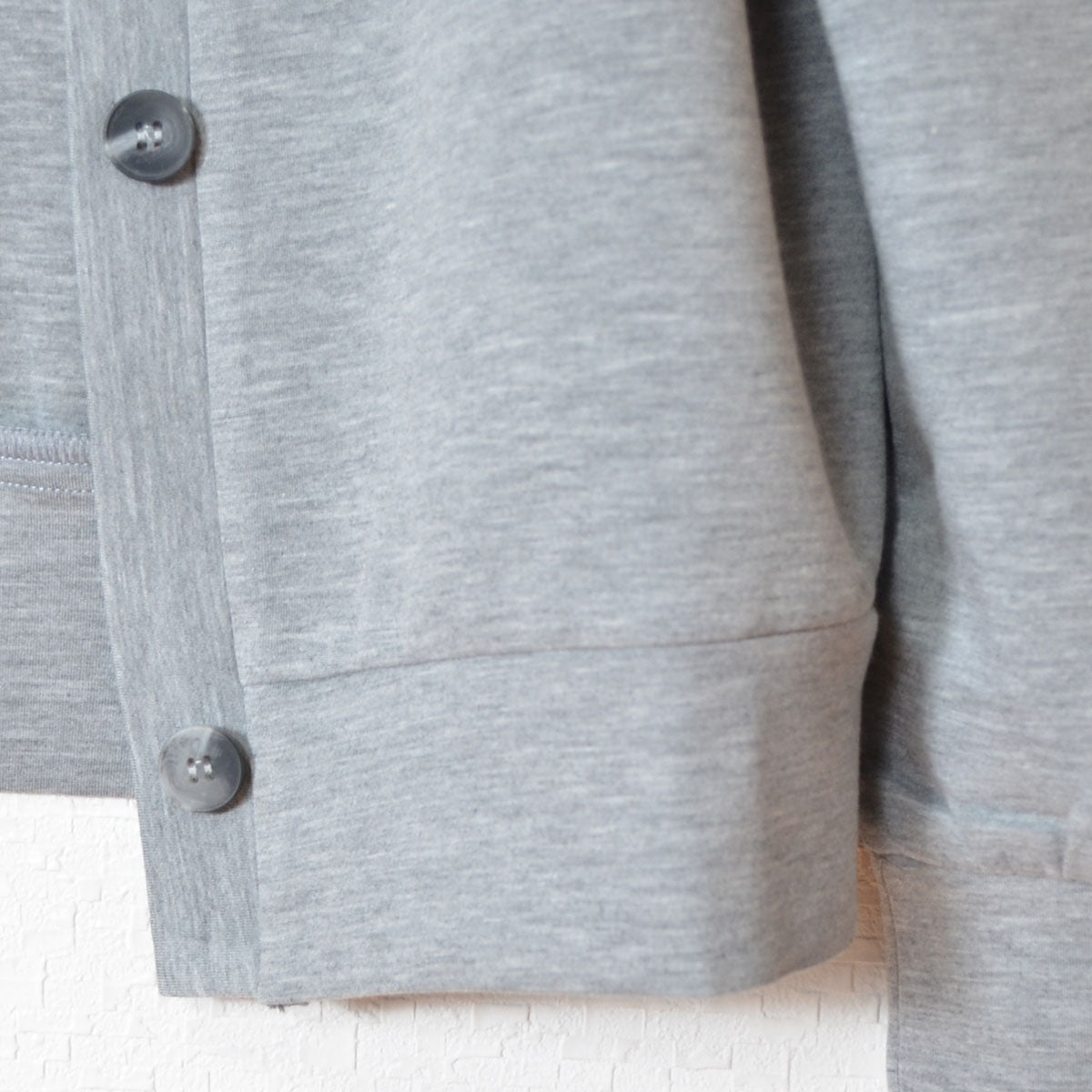 【M〜L】タックスリーブカーディガン｜Fal'beu レディース 秋冬 長袖 羽織り シンプル 13774588