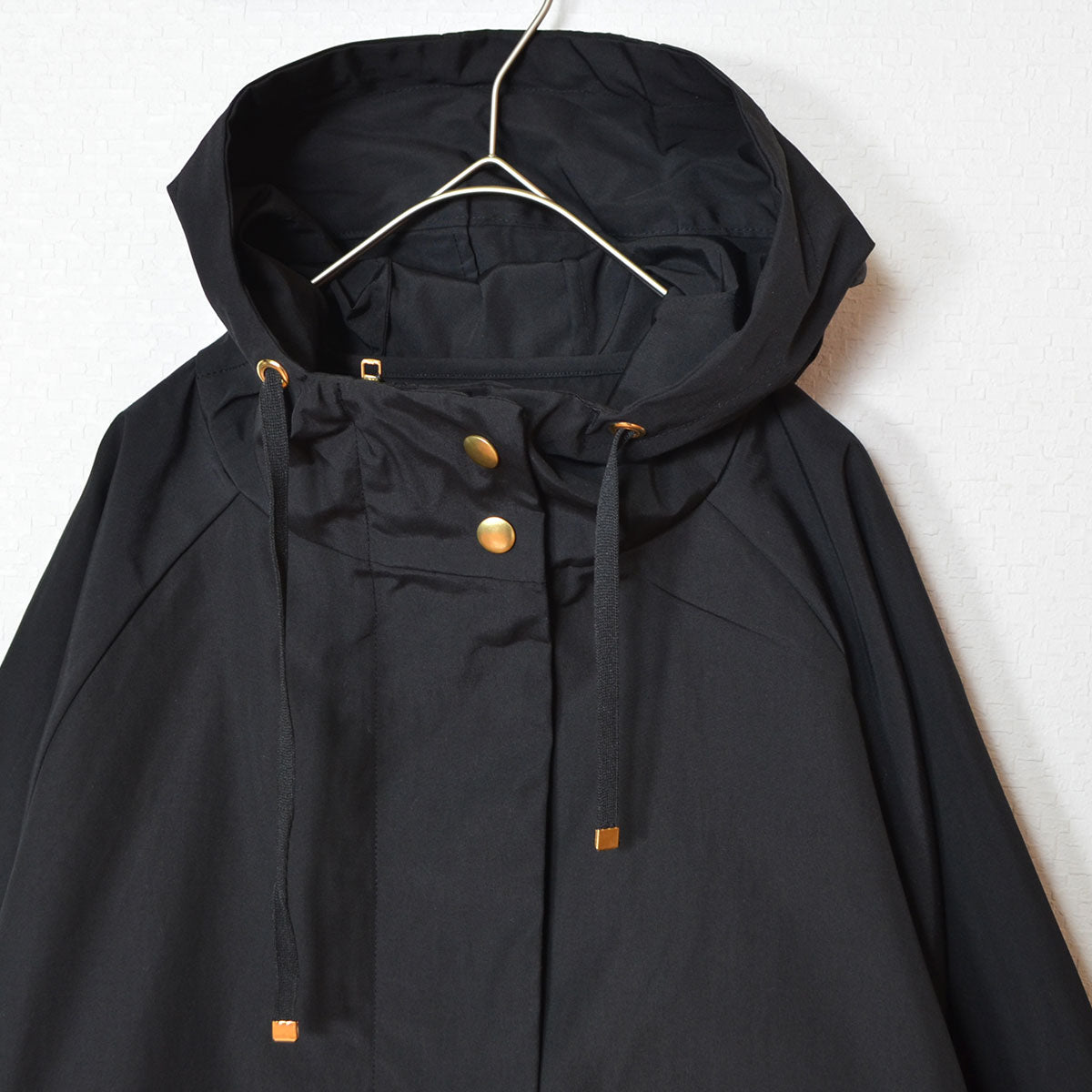 【フリー】撥水加工マウンテンパーカー 金具ゴールド フード付き 春アウター 羽織り Sans Souci 34+