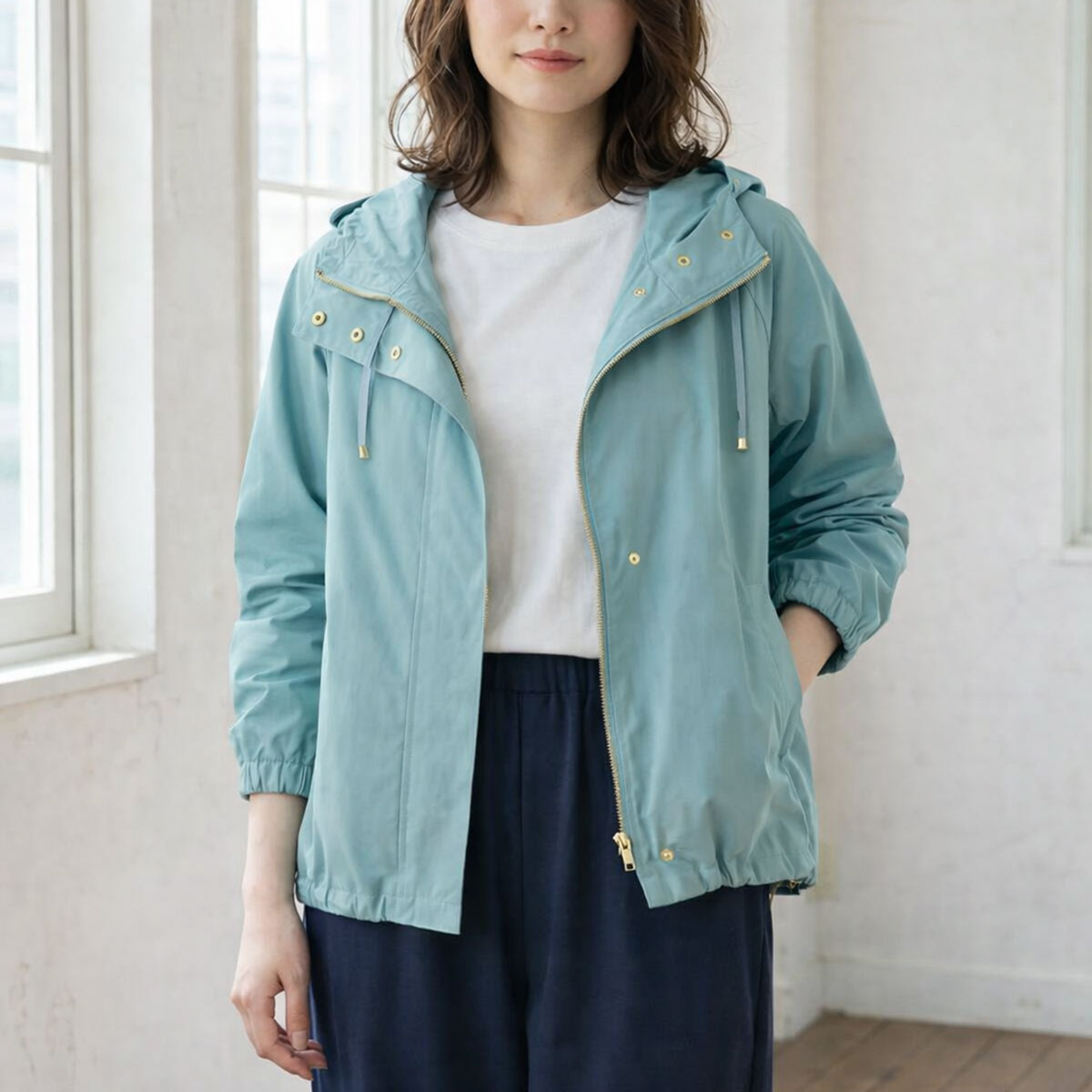 【フリー】撥水加工マウンテンパーカー 金具ゴールド フード付き 春アウター 羽織り Sans Souci 34+