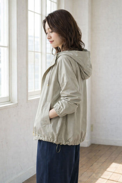 【フリー】撥水加工マウンテンパーカー 金具ゴールド フード付き 春アウター 羽織り Sans Souci 34+