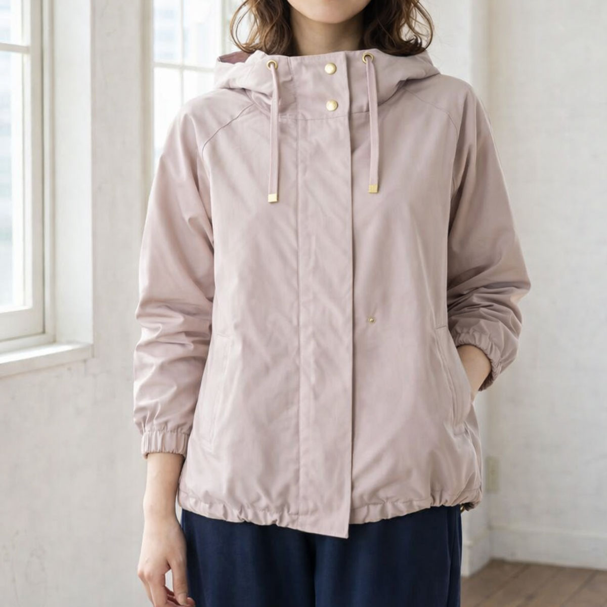 【フリー】撥水加工マウンテンパーカー 金具ゴールド フード付き 春アウター 羽織り Sans Souci 34+