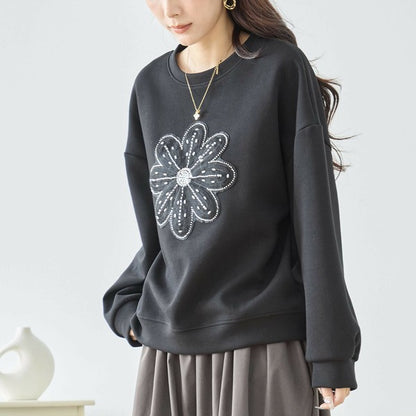 【L〜LL】フラワービジュ刺繍スウェットプルオーバー｜華やかモチーフ×ゆったり体型カバー・TRUBE N12-884
