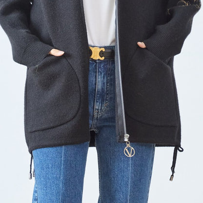 【M〜L】フード付きバックデザインニットブルゾン｜体型カバー・あったか・大人カジュアル・TRUBE・N25-163A