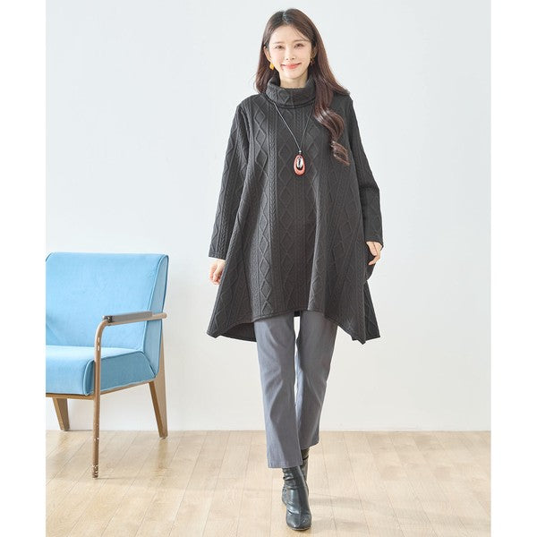 【L〜LL】立体ジャガードタートルネックAラインチュニック｜ゆったり体型カバー・大人上品・TRUBE・N83-238