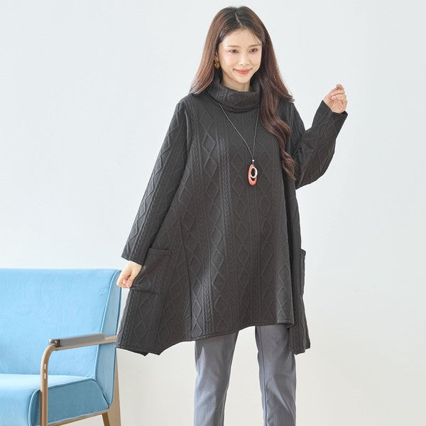 【L〜LL】立体ジャガードタートルネックAラインチュニック｜ゆったり体型カバー・大人上品・TRUBE・N83-238