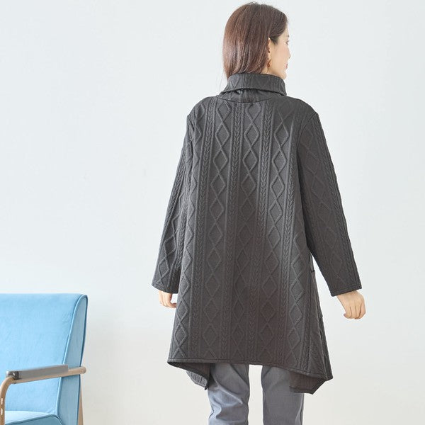 【L〜LL】立体ジャガードタートルネックAラインチュニック｜ゆったり体型カバー・大人上品・TRUBE・N83-238