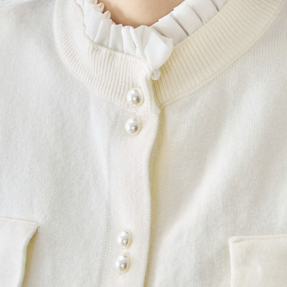 【M〜L】フリルネックパール釦ニットカーディガン｜amie studio