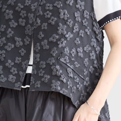 ワンボタン ジャカードベスト 花柄 立体モチーフ レイヤード 前後差ヘム フレア