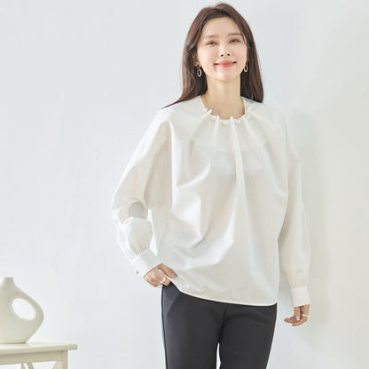 フェイクパール付き ブラウス 長袖 タック ドレープ きれいめ オフィス セレモニー