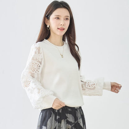 【M-L】袖レースニットトップス 花柄刺繍 異素材ドッキング ぽわん袖 春 TRUBE N12-1023