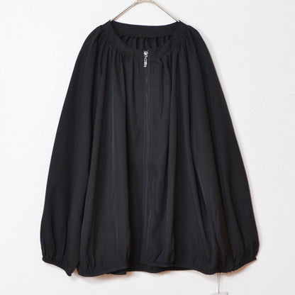 ブラック ポリスパン ギャザー ラウンドネック ジャケット ジップアップ ゆったり