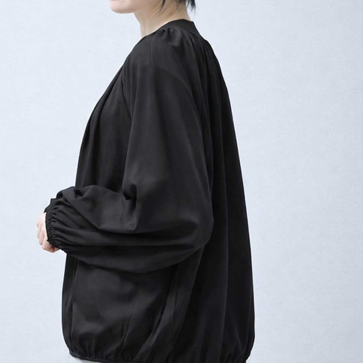 ブラック ポリスパン ギャザー ラウンドネック ジャケット ジップアップ ゆったり