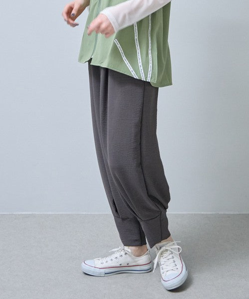 バナナパンツ ドレープ とろみ素材 テーパード ワイド ウエストゴム ゆったり 春夏