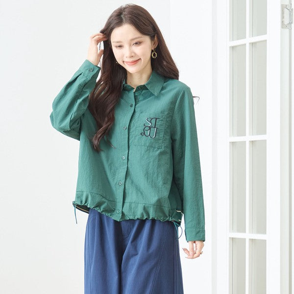 胸元刺繍 ドローストリング デザインシャツ 長袖 裾ドロスト 襟付き きれいめ カジュアル ブラウス