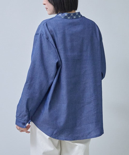 刺繍切替 デニム風 ブラウス 長袖 バンドカラー 羽織り ゆったり 体型カバー 春夏