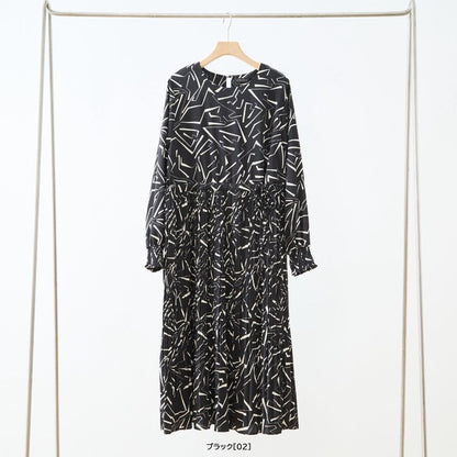 ライン柄 幾何学模様 プリーツ ロングワンピース 長袖 シャーリング ウエスト切替 きれいめ