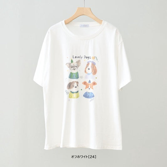 水彩画のような繊細な色彩で描かれた犬たちのプリント。眼鏡をかけたお洒落な犬やコーギーなど、個性豊かな表情が楽しめるデザイン。