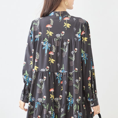 ボタニカルプリント ティアードワンピース 長袖 フロントボタン 花柄 ロング丈 きれいめ 大人カジュアル