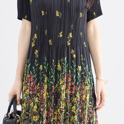 ブラック ボタニカル柄 総プリーツ ワンピース 半袖 ミディ丈 グラデーション