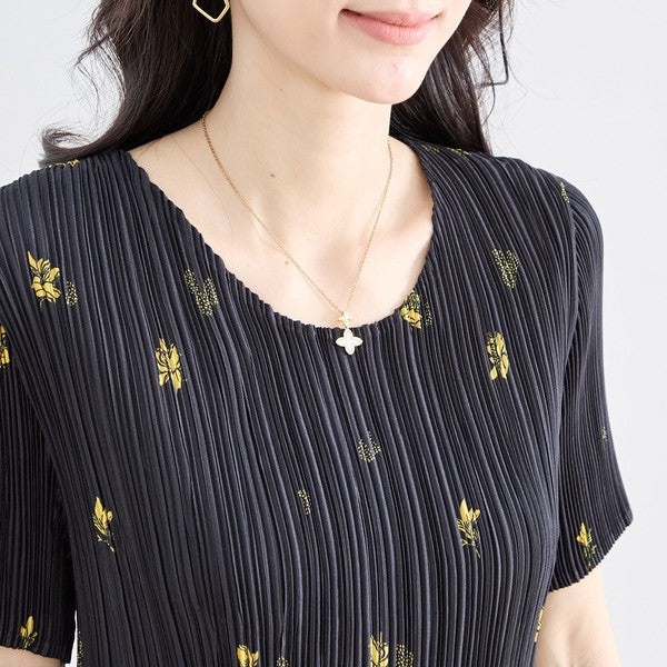 ブラック ボタニカル柄 総プリーツ ワンピース 半袖 ミディ丈 グラデーション