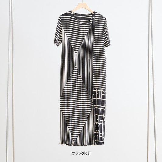 ブラック ジオメトリック柄 総プリーツ ワンピース 半袖 マキシ ゆったり M-L
