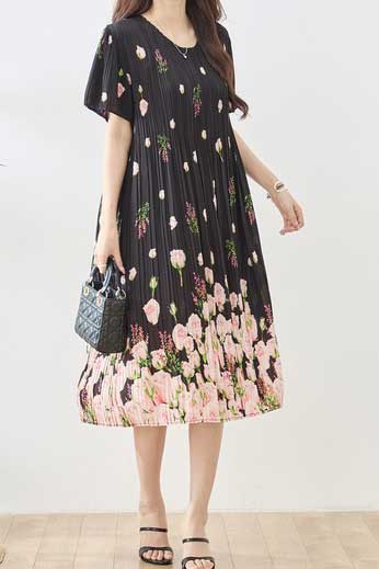 バラ柄 プリント プリーツ ワンピース 半袖 縦ライン 細見え イージーケア M-L