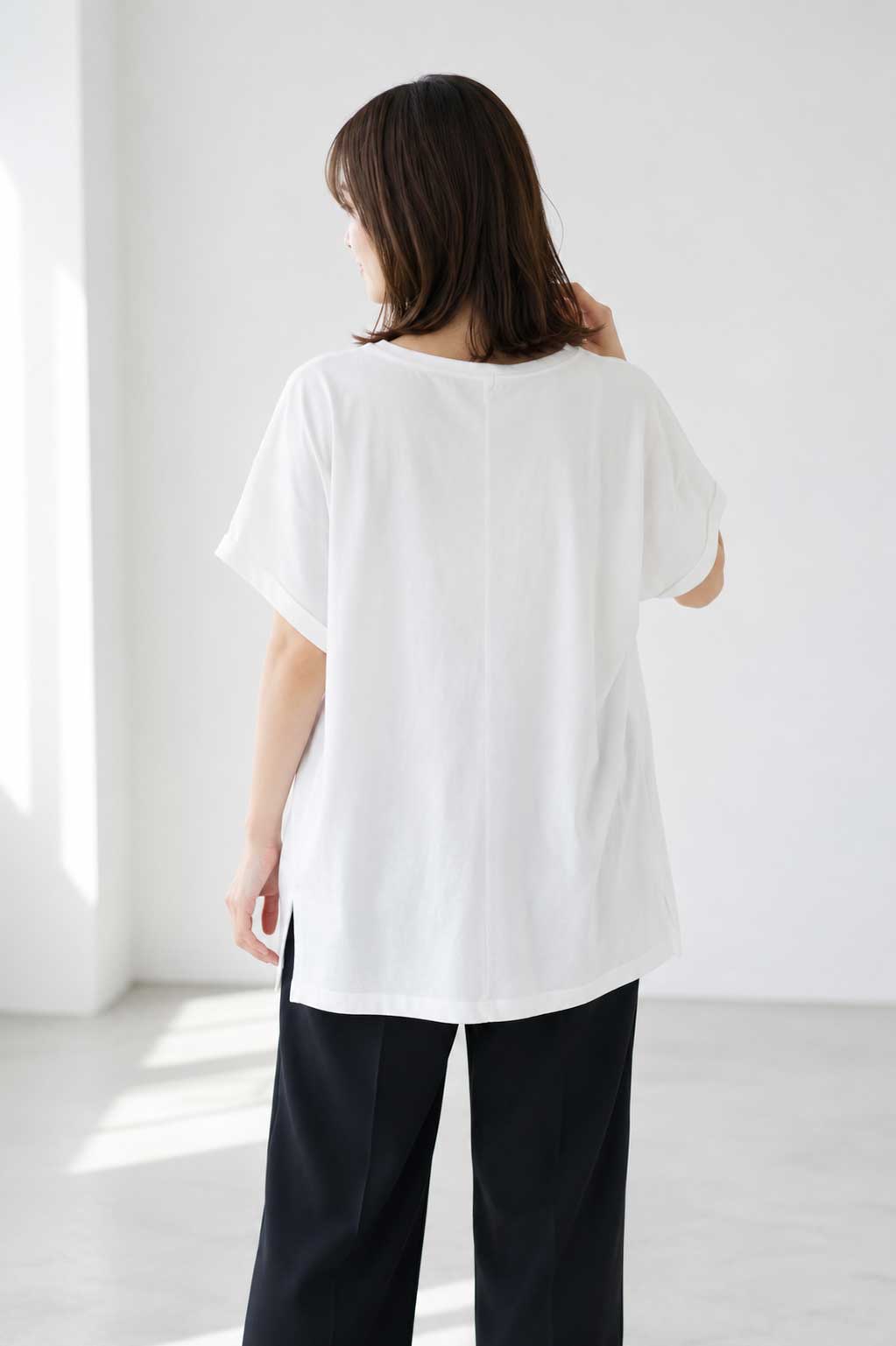 16SOE天竺 重ね文字 プリント＆刺繍 ロゴ ボクシーシルエット Tシャツ 半袖 フリー