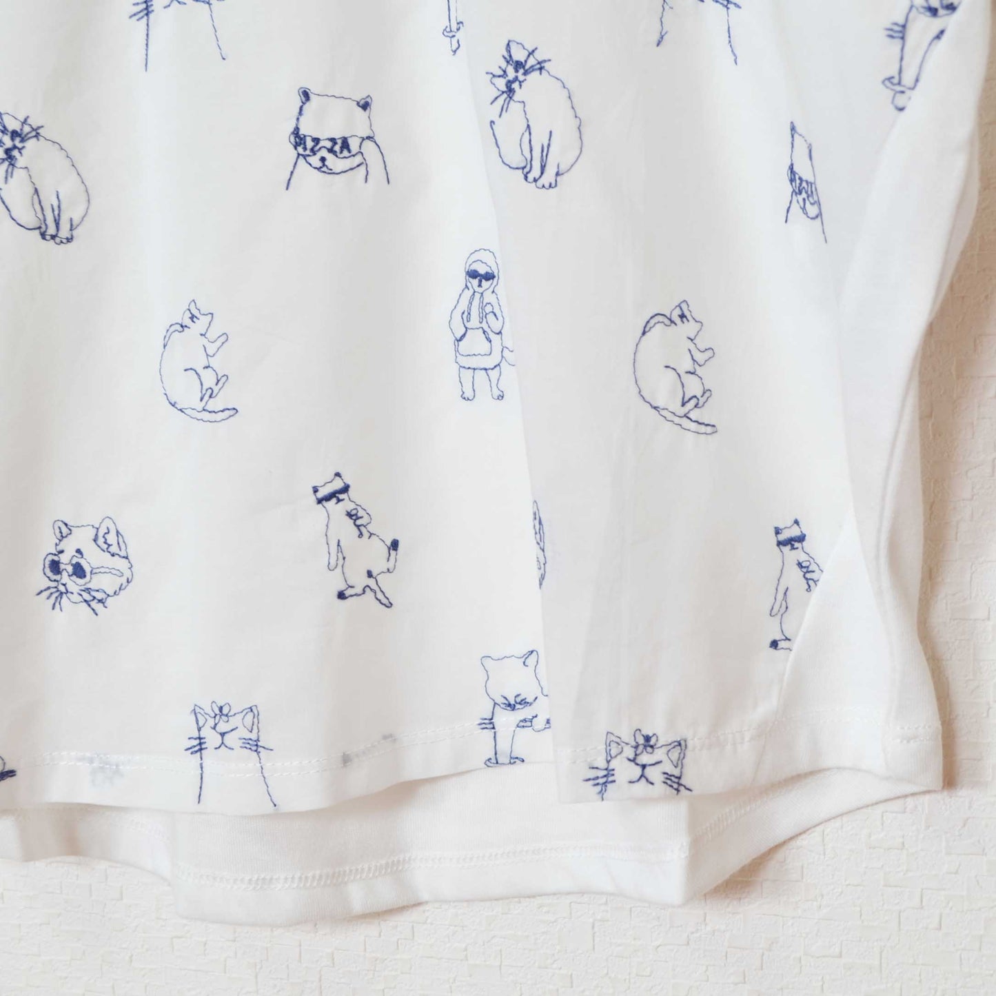 総刺繍 TC天竺 猫柄 コンパクトサイズ Tシャツ 半袖 前後差丈 綿100% フリー