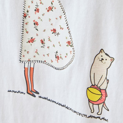 猫と女の子 イラストプリント Ｔシャツ 半袖 綿混 ストレッチ ゆったり Ｍ〜Ｌ